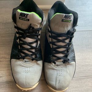 Gently worn black and grey Nike’s